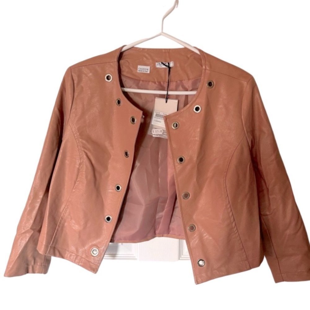 BNWT! Faux Leather Cropped Jacket - Light Pink/Natural Size S